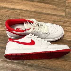 NIKE AIR JORDAN 1 LOW OG
"UNIVERSITY RED"
